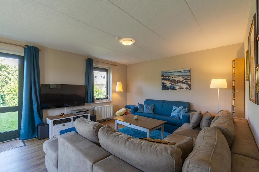 Atmospheric Detached Villa Near Beach