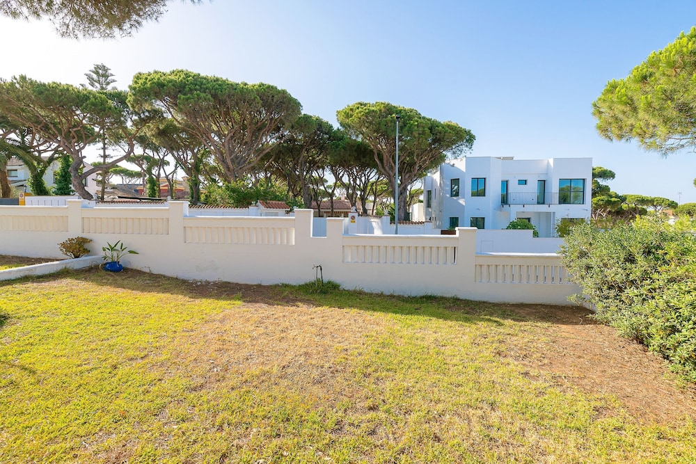 Villa Pinares in Chiclana de la Frontera