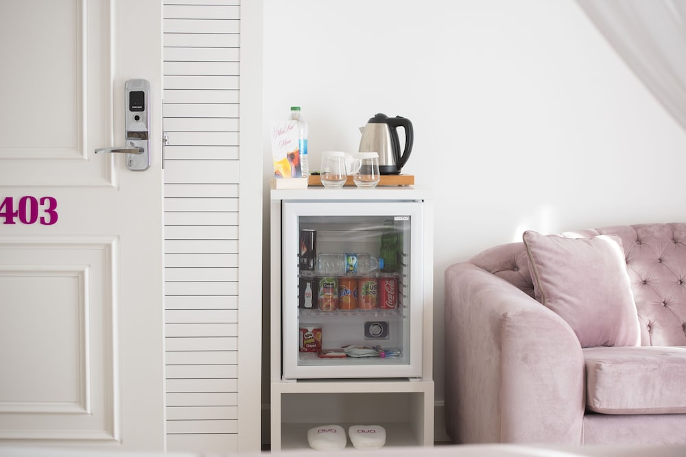 Nun By Laren Hotels - Image 5