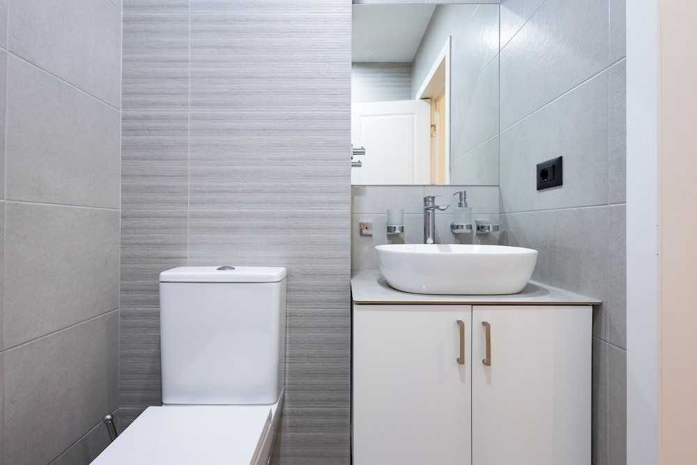 Apartment by Luxe Group SN290