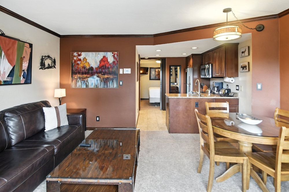 Ski-in/ski-out Beaver Run Retreat 1 Bedroom Condo