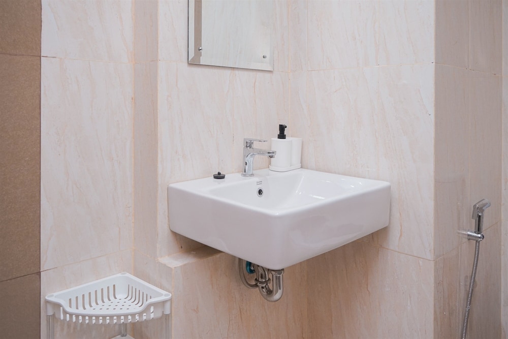Elegant And Homey 1Br Apartment Tamansari Bintaro Mansion