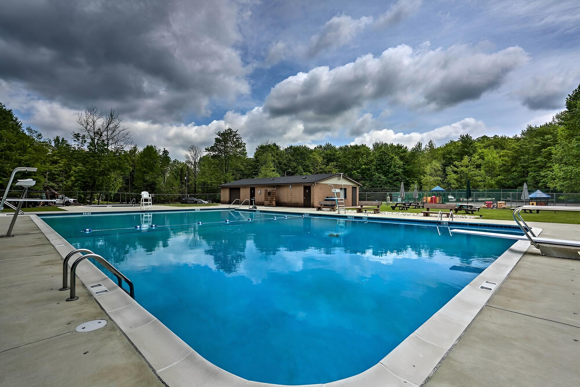 Arrowhead Lake Home w/ Game Room & Beach Access! view 3