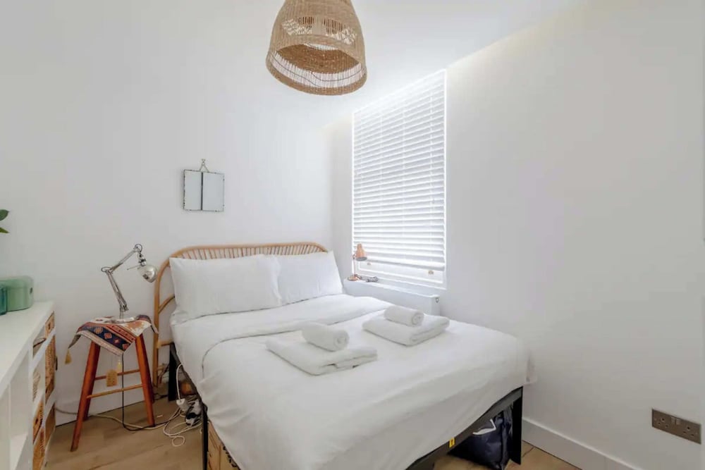Bright & Beautiful 1BD Flat - Hackney Central