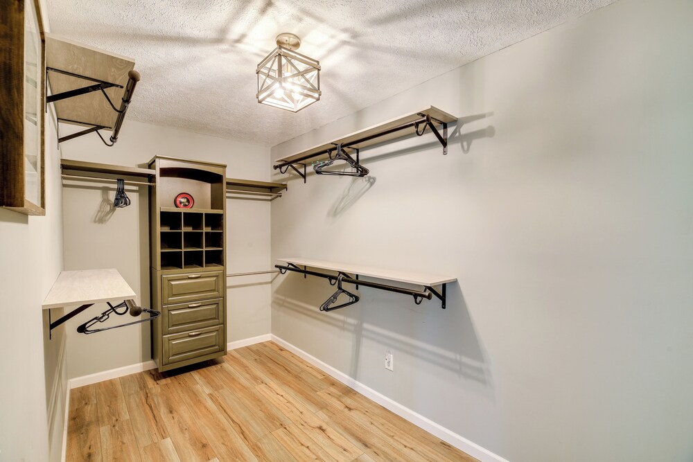 Creekside Retreat w/ Mtn Views in Lambsburg!