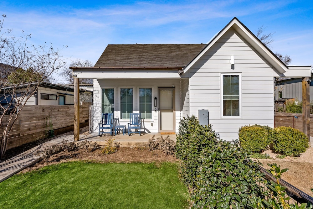 Trendy 3 Bedroom in South Austin! - Image 1