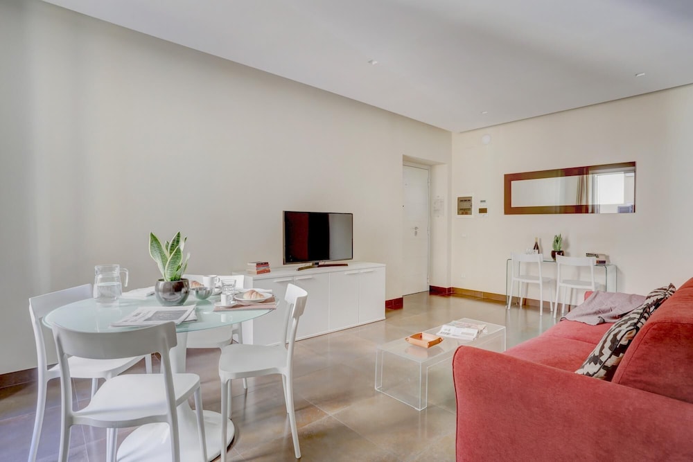 Rm-h501-gpsc20a1 Colosseo Gardens - C1