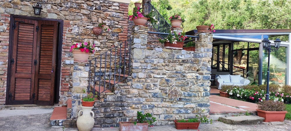 AGRITURISMO  LA FOCAZZA