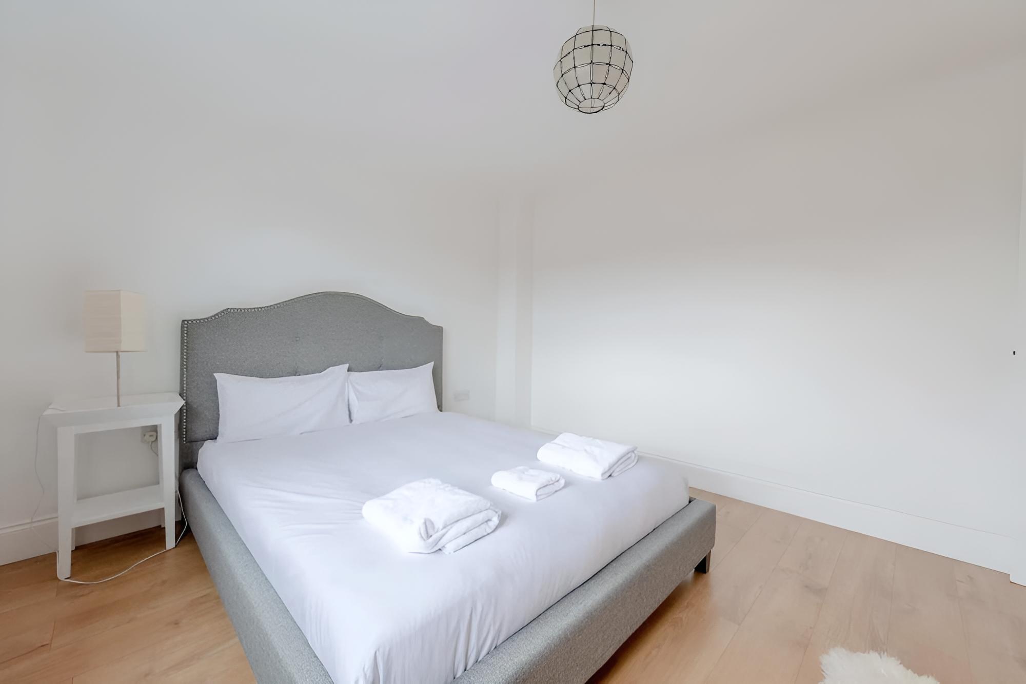 Bright & Spacious 5BD House - Peckham