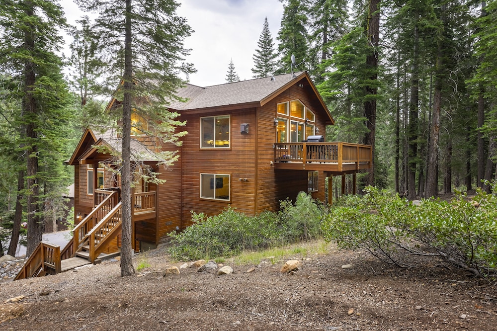 Modern Lake Tahoe Retreat Ski and Swim view 2