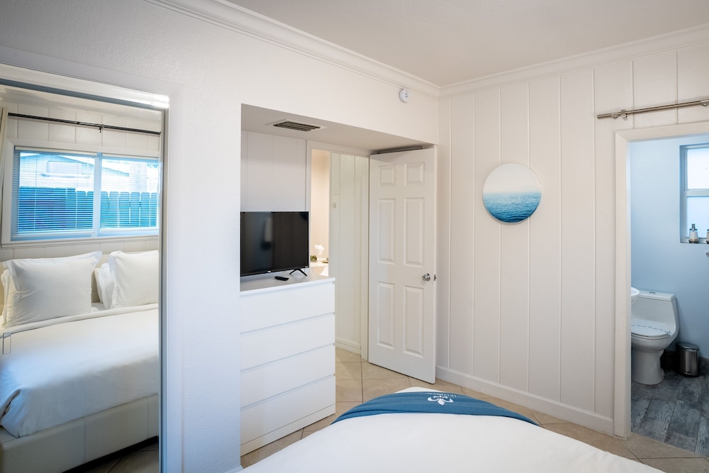 Walk to Wilton Drive - Spacious Quiet Villa 1
