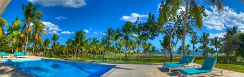 Casa Feliz by Unlimited Luxury Villas