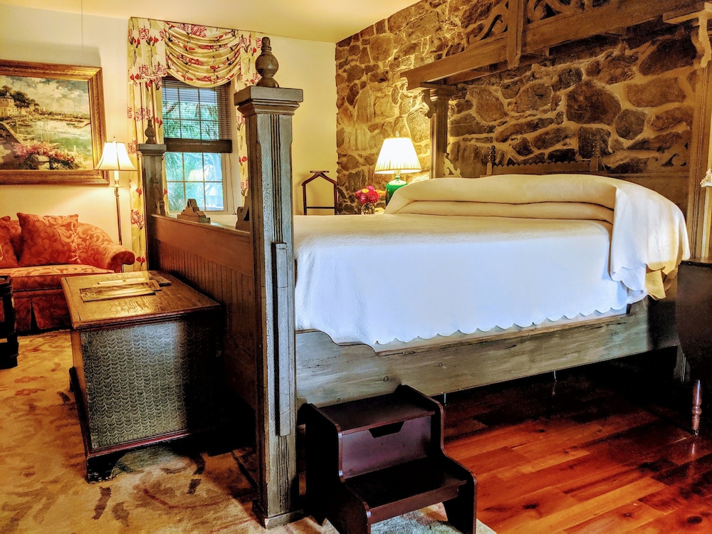 Wilmington Vacations - The Inn at Montchanin Village, a Historic Hotel of America - Property Image 70