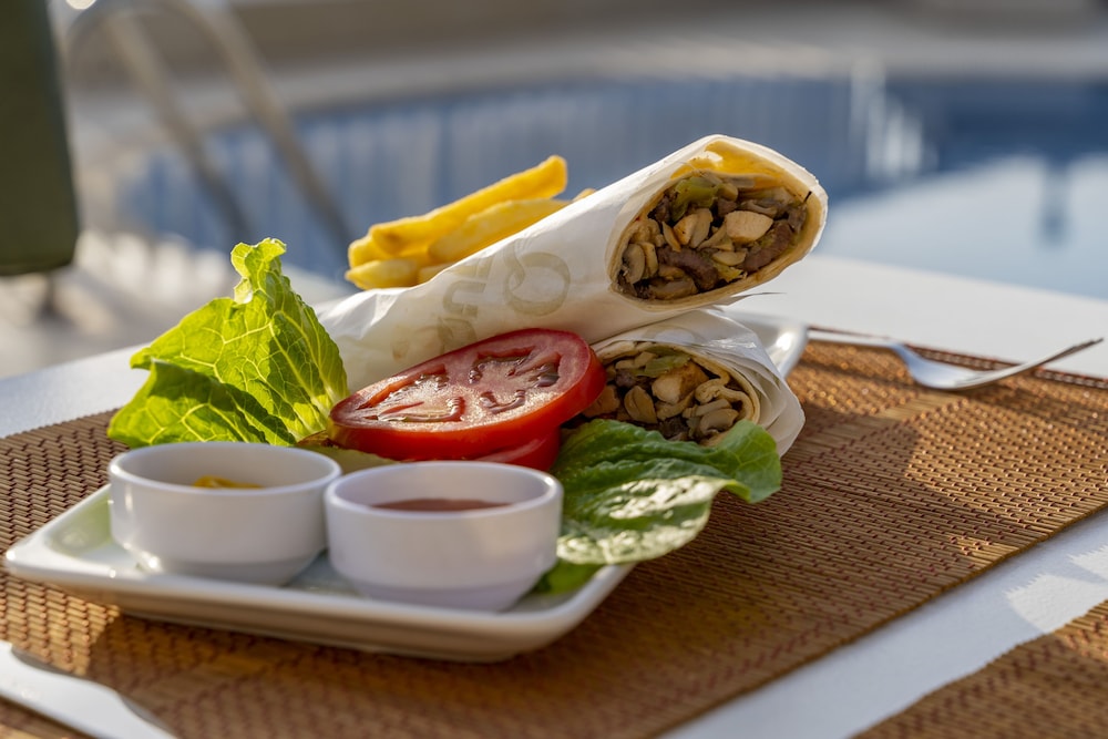 Queen Boutique Hotel - Image 56