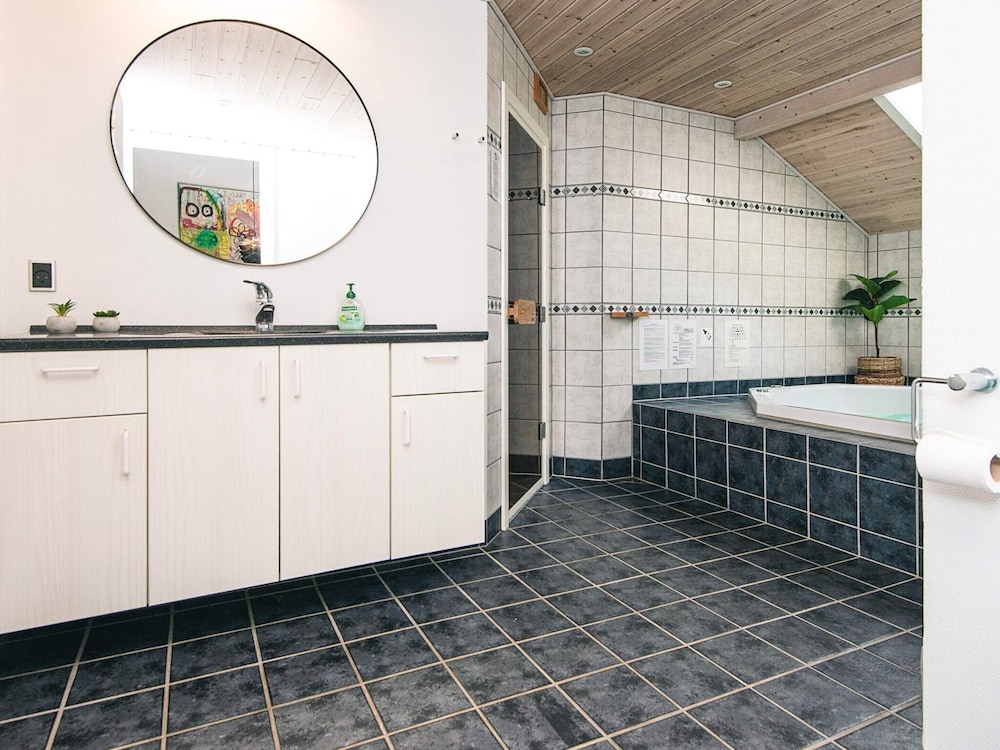 6 Person Holiday Home in Ansager