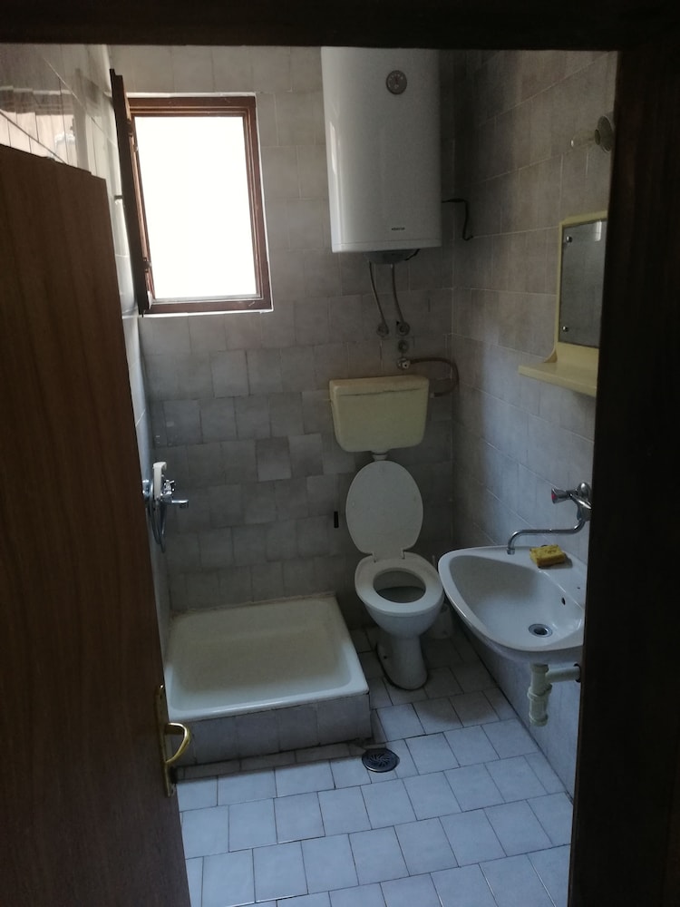 Photo 36