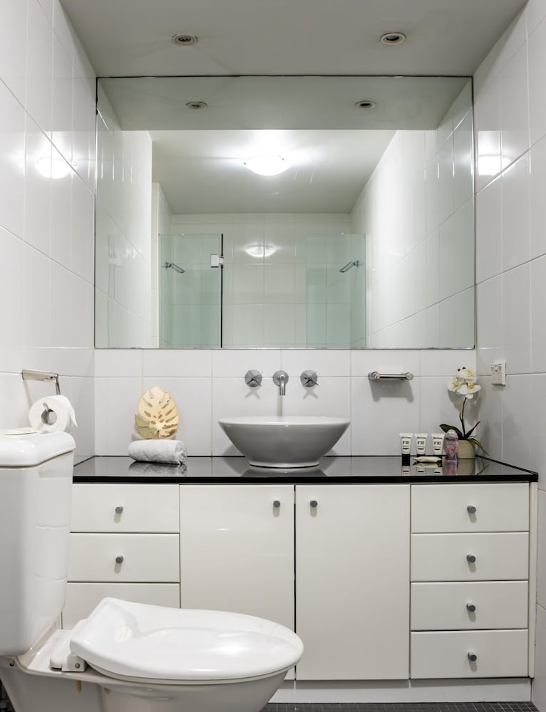 Stylish Studio With Pool & Gym in Heart of Sydney