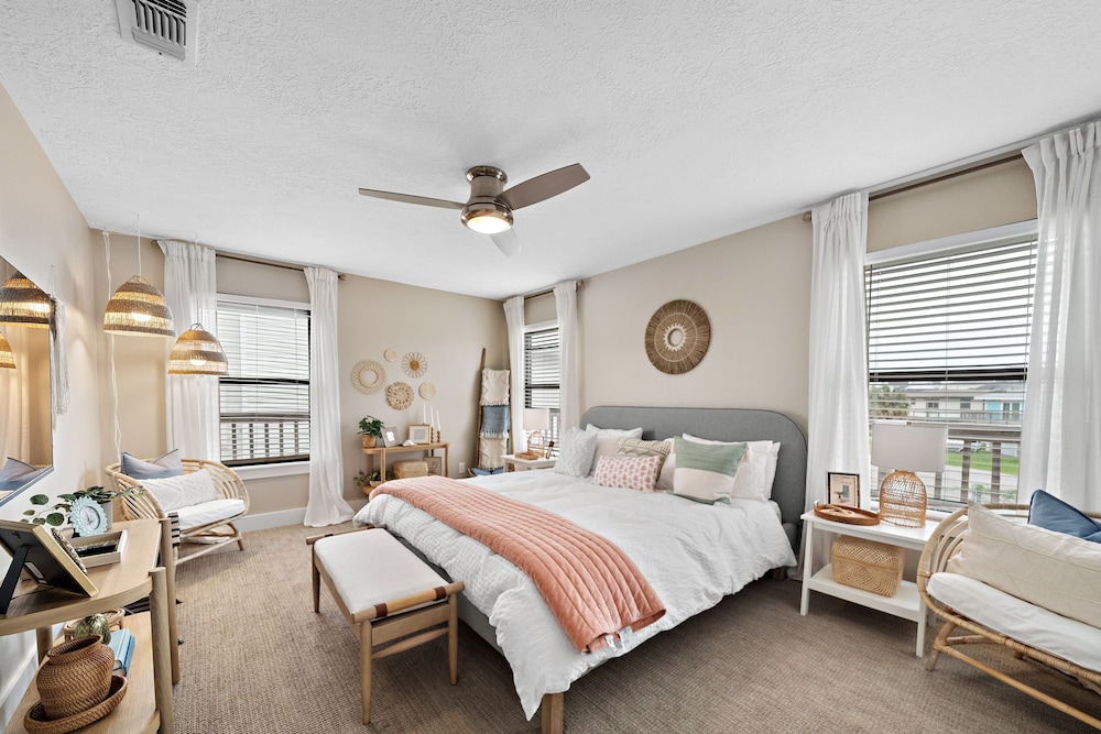 Bay Vista by Ryson Vacation Rentals
