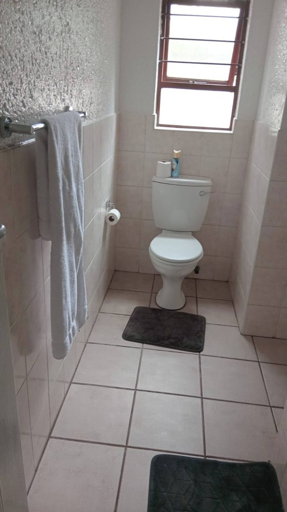 Ground flr 3bed Apartment Private Garden