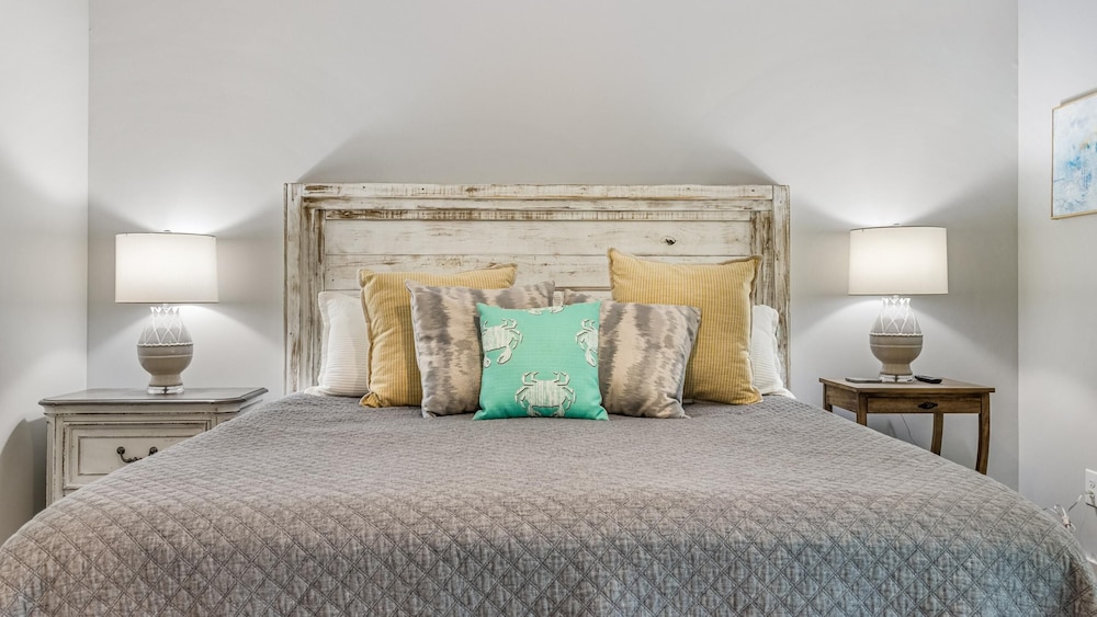 Beach Hangar by Southern Vacation Rentals