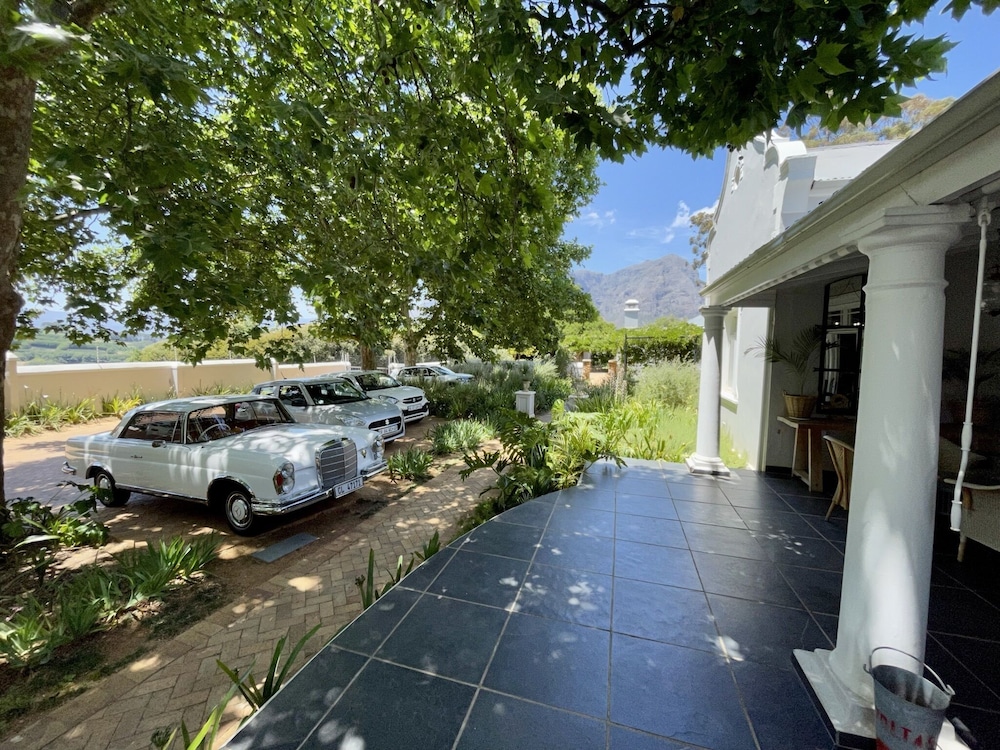 Banhoek Corner Guesthouse view 5