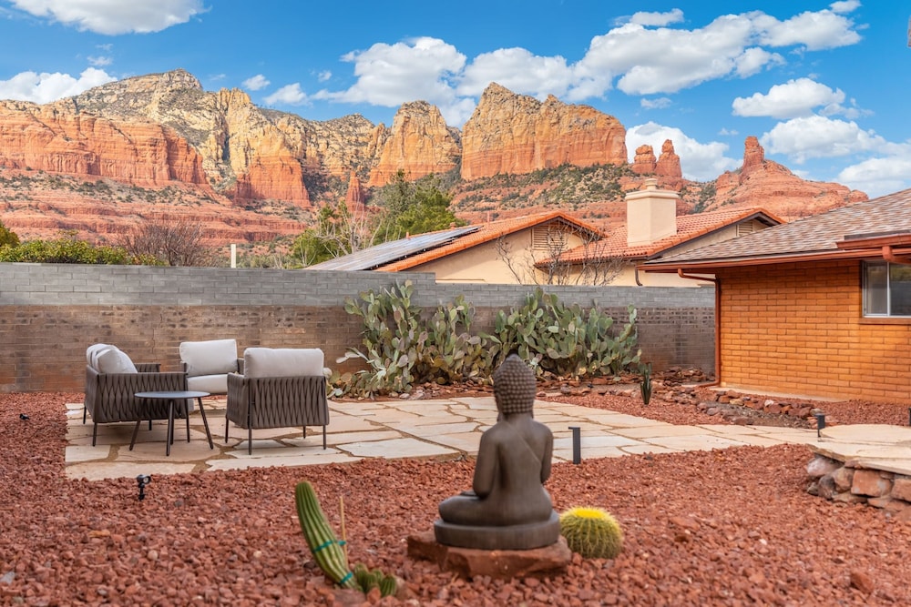 NEW Redrock Experience Views Firepit Hottub