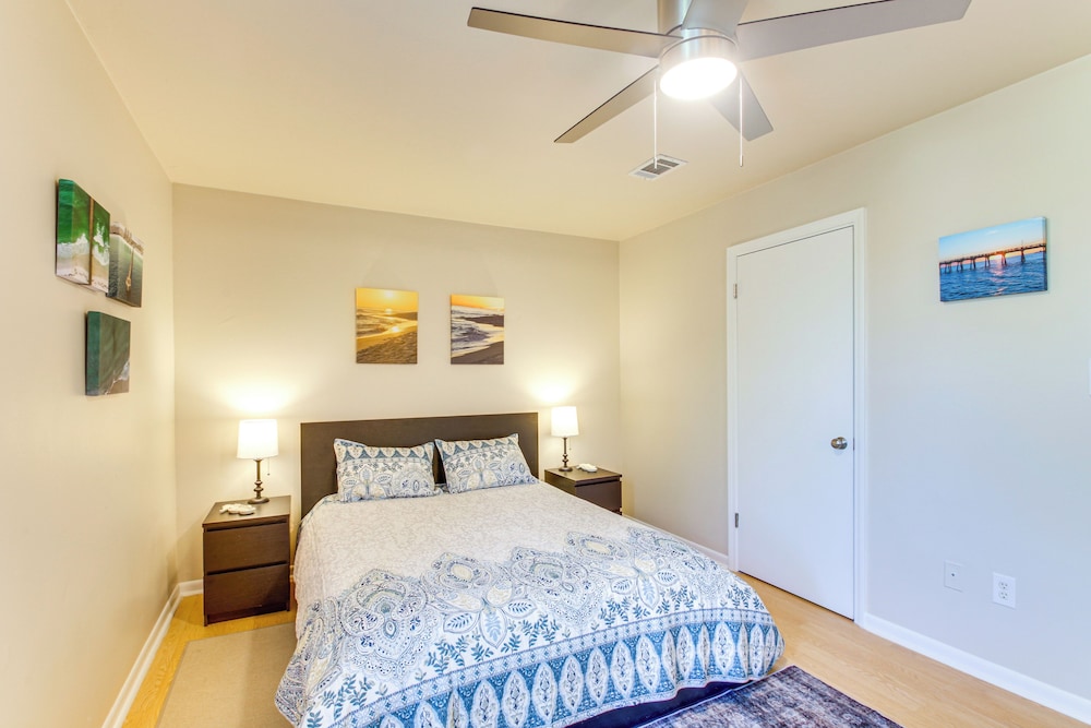 8 Mi to Beaches: Relaxing Retreat in Gulf Breeze