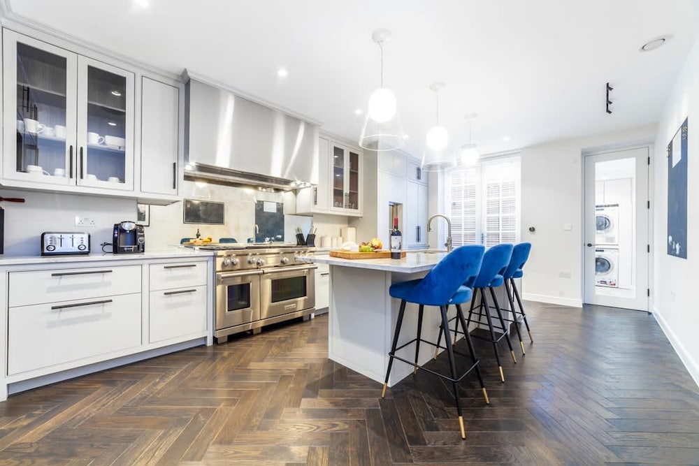 Luxury 3 BDR House With Garden Next to Battersea Park