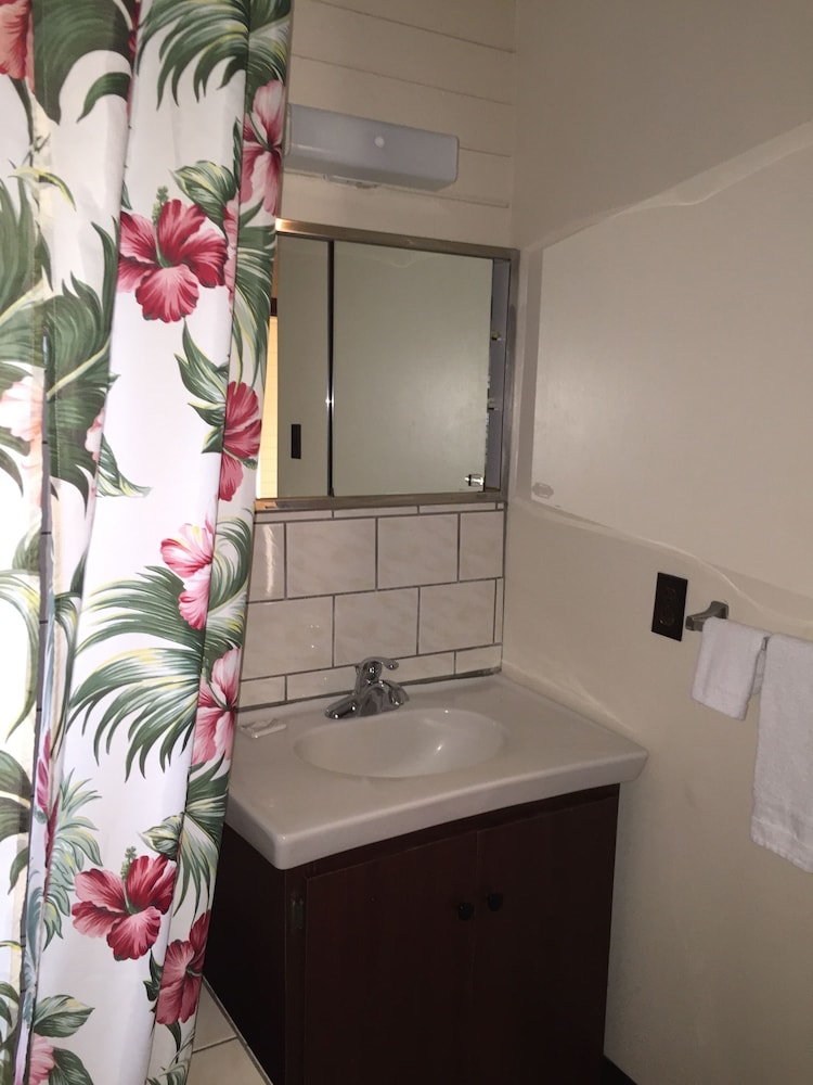 Dolphin Bay Hotel - Property Image 4