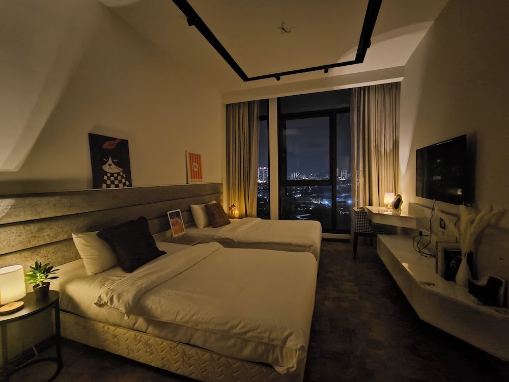 Expressionz KLCC By Laze Home