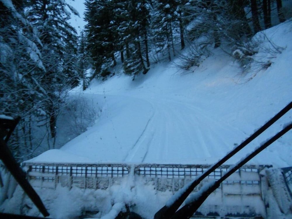 Lakeside Resort and Motel