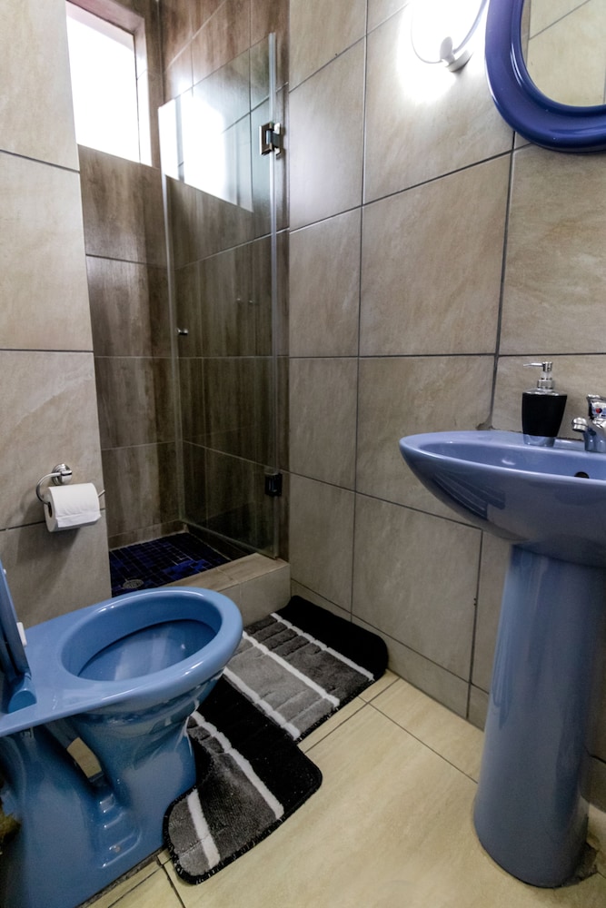 Aura Guest House