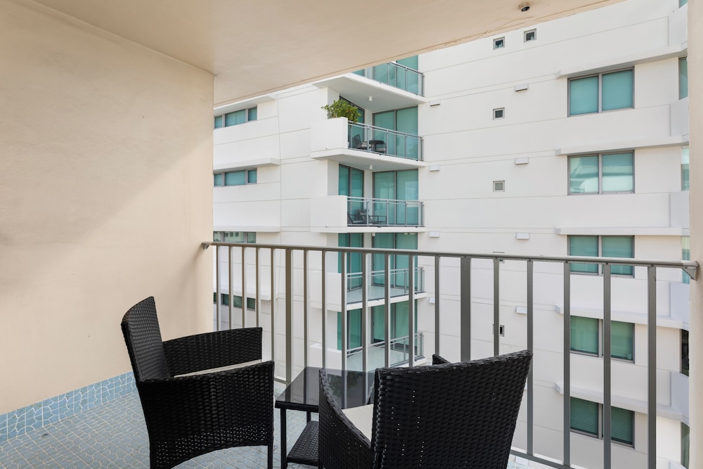 Bay Harbor Sunset Two Bedrooms Apt