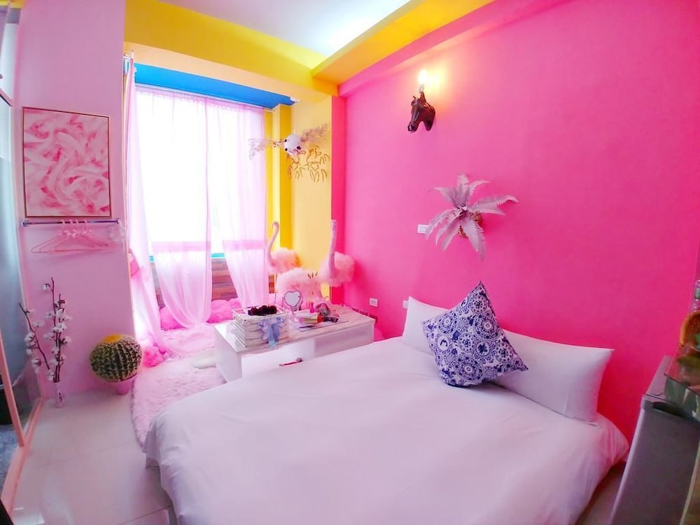 Fas Glass House B&B