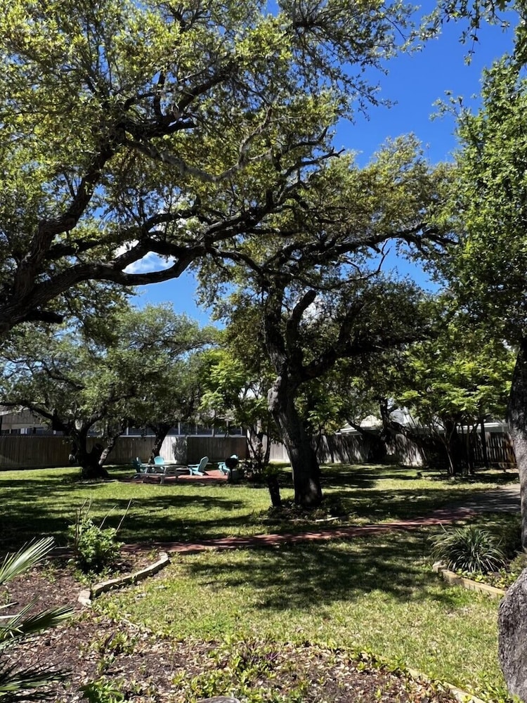 Pelican Bay Resort