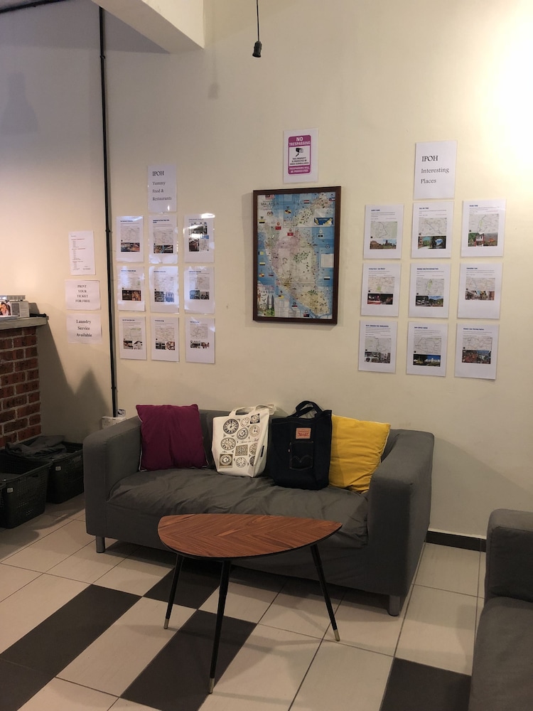 Mari Hostel