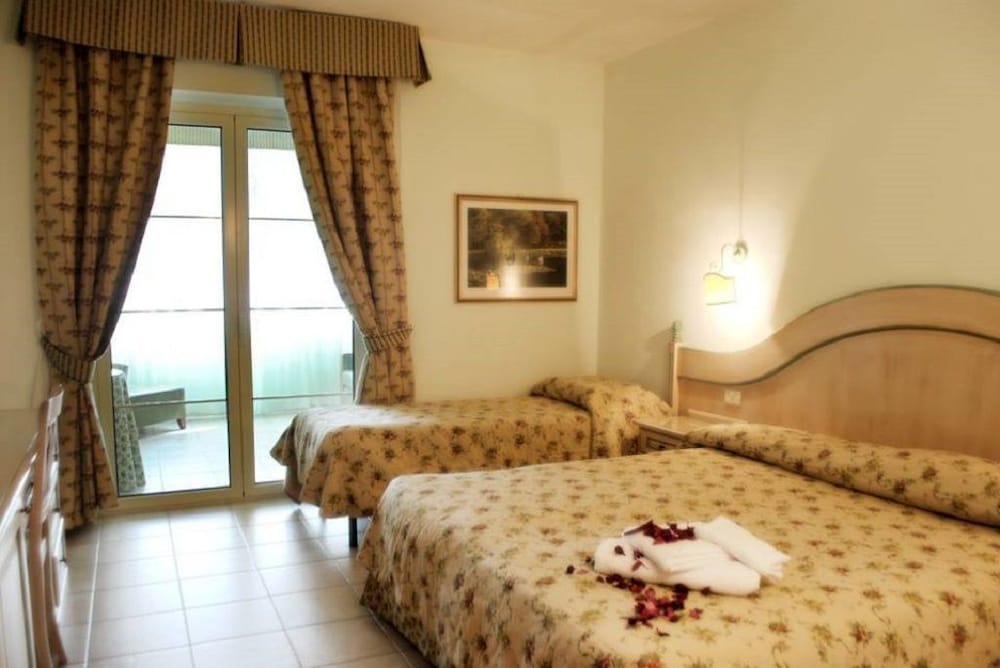 Antico Colle Toscano Resort view 4