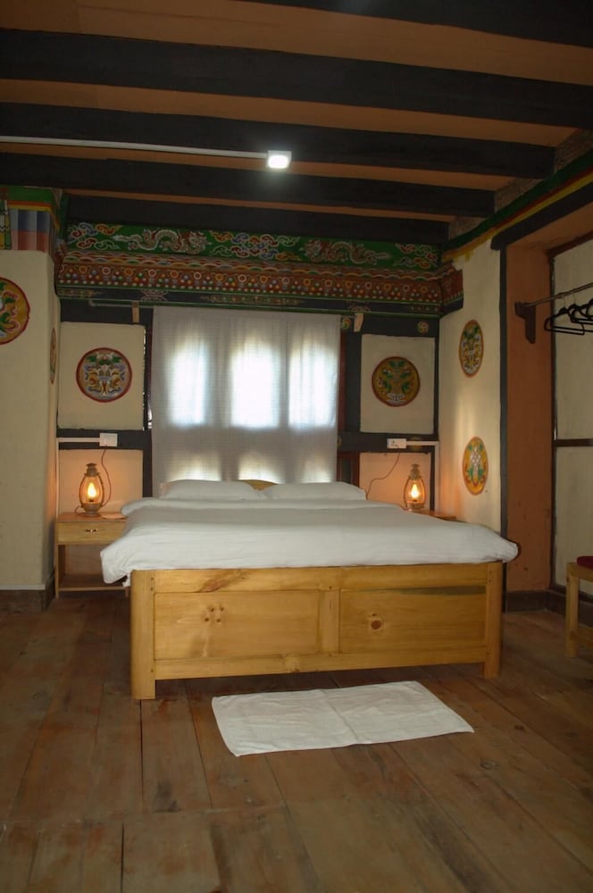 AMA's Village Lodge