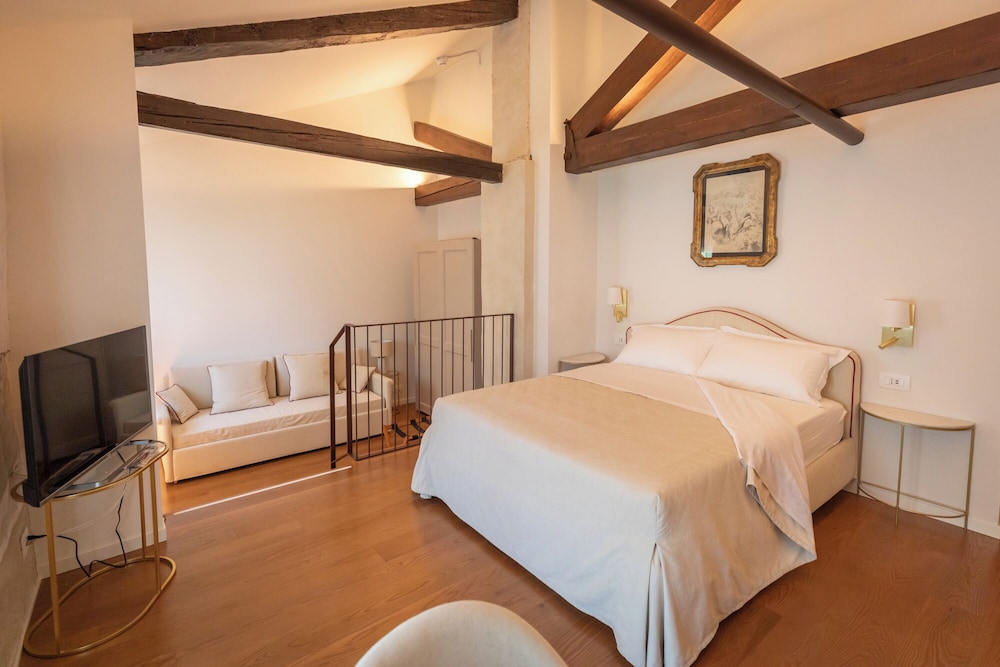 Castello di Porcìa - Residence