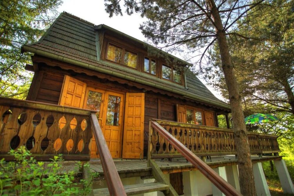 Log House by Lake Tajty, Masurian Lakes Trail view 3