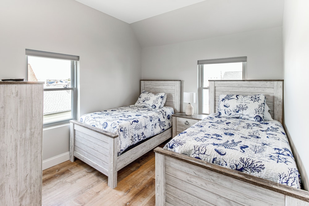 5 Blocks to Wildwood Beach: Family Getaway!