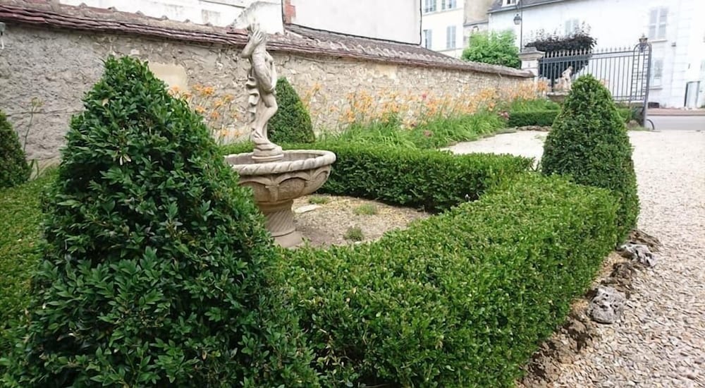 La Vieille France view 5