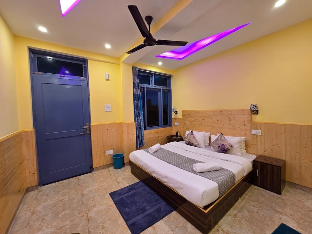 Aangan Royal Stay - Your Mountain Home in Dharamshala