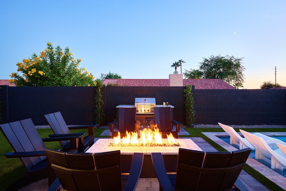 Ember-pool Heat Available-in North Scottsdale