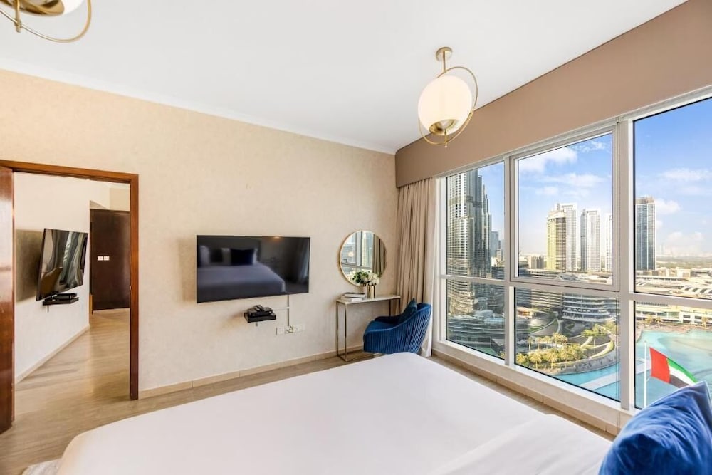 Durrani Homes - Grandiose 5BR Besides Dubai Mall with Burjkhalifa and Fountain view