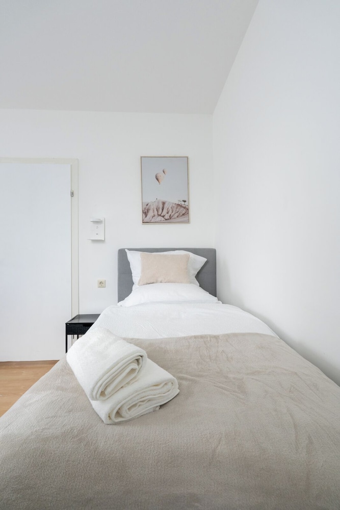 COY Apartments Steyr - Work & Relaxation