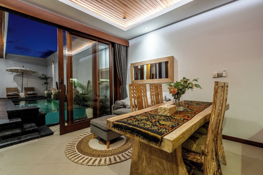 Private Pool Villa Dacira by Orivista