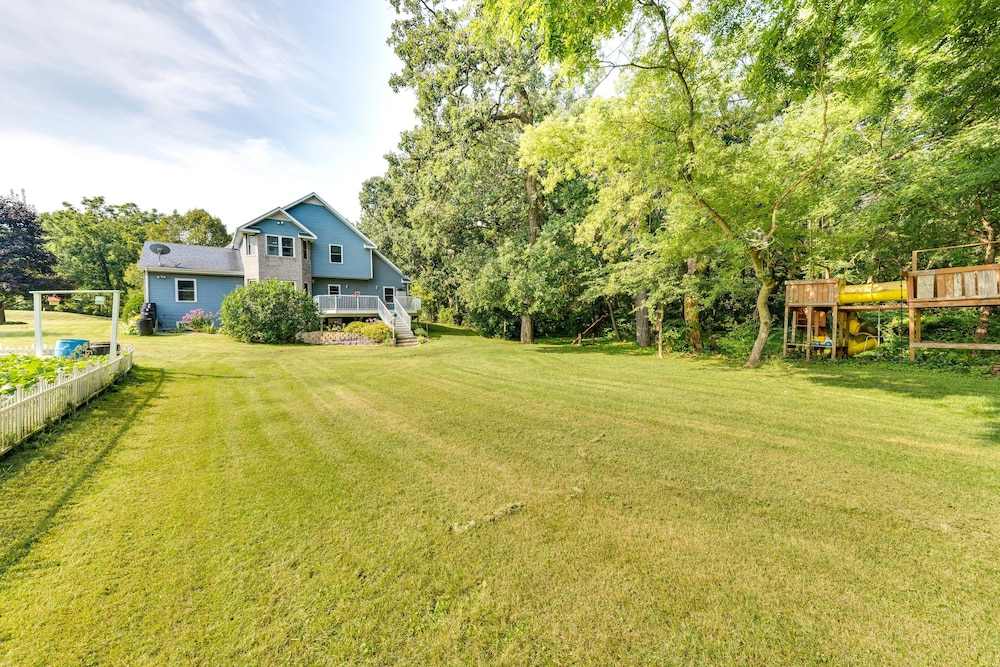 Spacious Beloit Retreat: Close to Parks & Trails! view 2