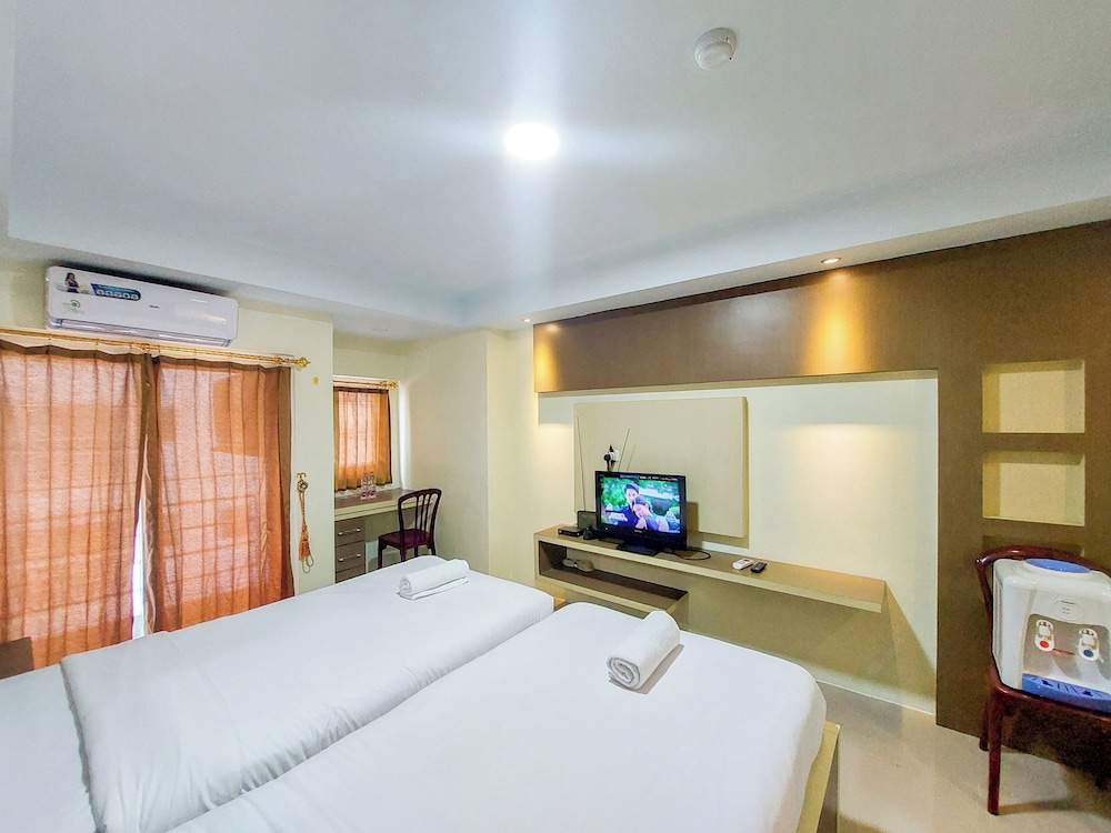Good Deal And Homey Studio Apartment At Mansyur Residence
