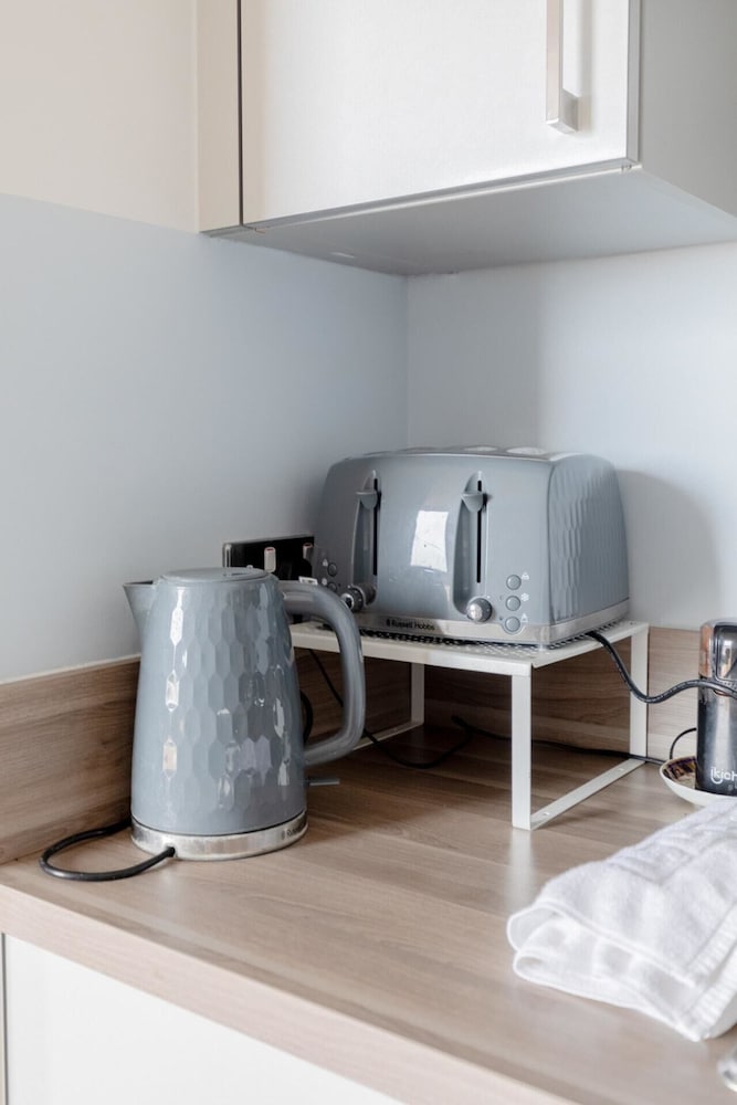 Quirky 1BD Flat W/gym & City Views Dalston!